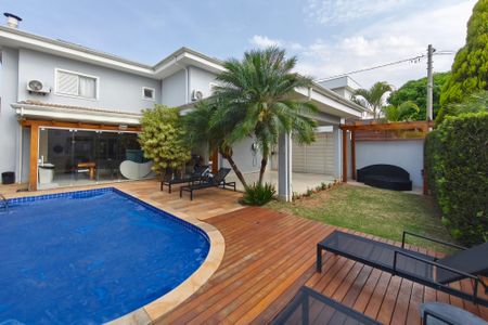 Casa de condomínio à venda com 262m², 4 quartos e 4 vagasQuintal - Piscina