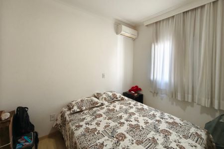 Casa de condomínio à venda com 262m², 4 quartos e 4 vagasQuarto 1