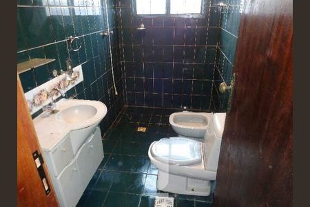 Casa à venda com 157m², 3 quartos e 4 vagas