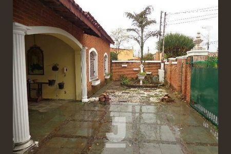 Casa à venda com 157m², 3 quartos e 4 vagas