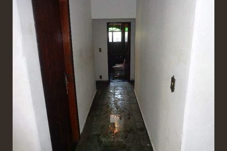 Casa à venda com 157m², 3 quartos e 4 vagas