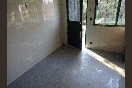 Casa à venda com 157m², 3 quartos e 4 vagas