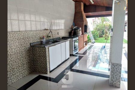 Casa à venda com 750m², 3 quartos e 6 vagas