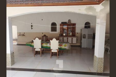 Casa à venda com 750m², 3 quartos e 6 vagas