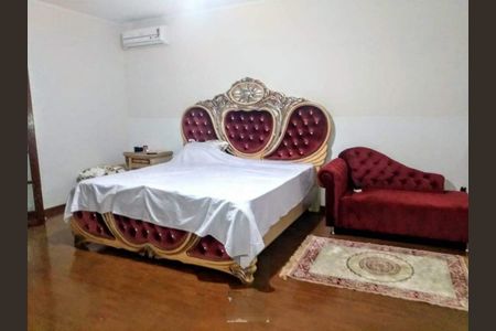 Casa à venda com 750m², 3 quartos e 6 vagas