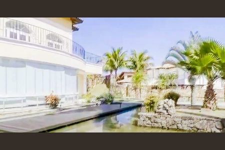 Casa de condomínio à venda com 552m², 4 quartos e 6 vagas