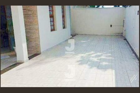 Casa à venda com 224m², 3 quartos e 4 vagas
