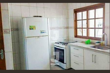 Casa à venda com 224m², 3 quartos e 4 vagas