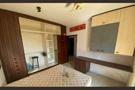 Casa à venda com 217m², 4 quartos e 4 vagas