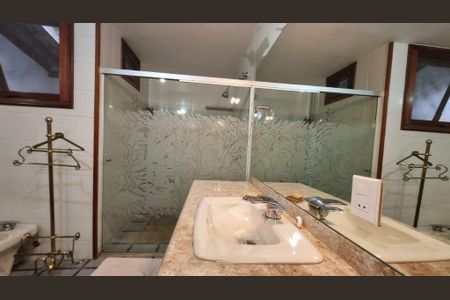 Casa de condomínio à venda com 960m², 6 quartos e 6 vagas