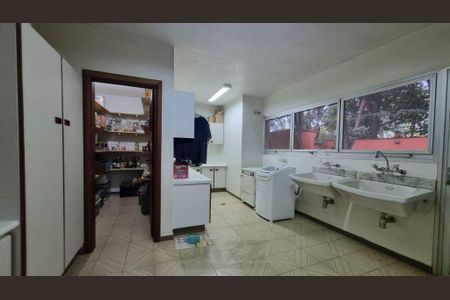 Casa de condomínio à venda com 960m², 6 quartos e 6 vagas