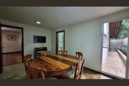 Casa de condomínio à venda com 960m², 6 quartos e 6 vagas