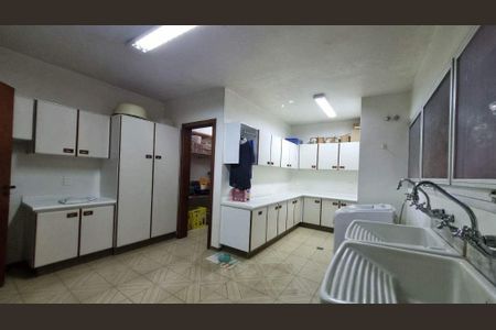 Casa de condomínio à venda com 960m², 6 quartos e 6 vagas