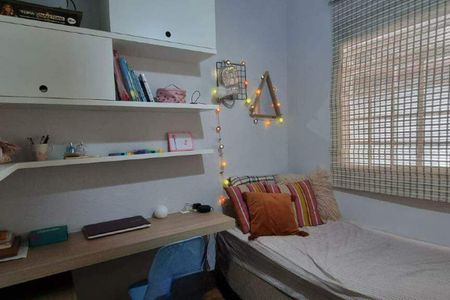 Casa à venda com 75m², 3 quartos e 2 vagas