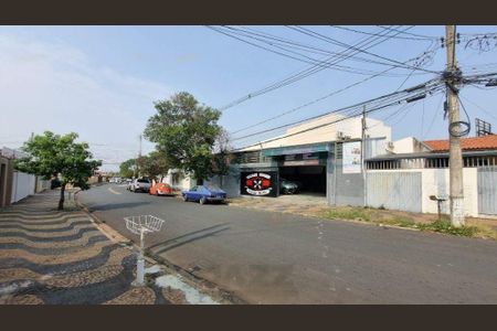 Casa à venda com 226m², 3 quartos e 2 vagas