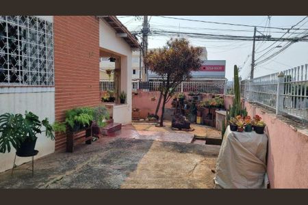 Casa à venda com 226m², 3 quartos e 2 vagas