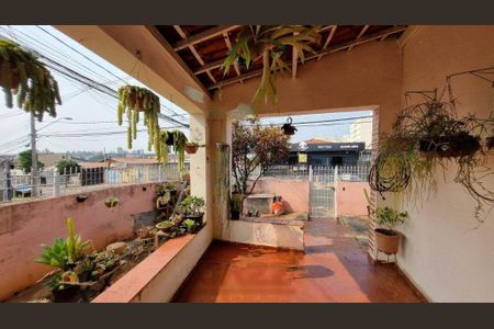 Casa à venda com 226m², 3 quartos e 2 vagas