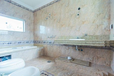 Casa de condomínio à venda com 600m², 5 quartos e 6 vagas