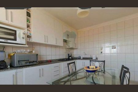 Casa à venda com 286m², 4 quartos e 5 vagas