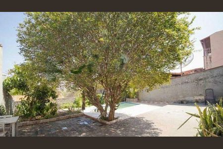 Casa à venda com 286m², 4 quartos e 5 vagas