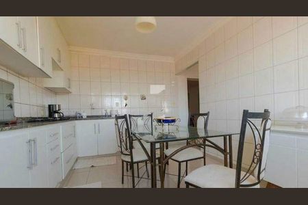 Casa à venda com 286m², 4 quartos e 5 vagas