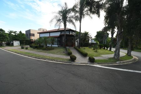 Casa de condomínio à venda com 470m², 4 quartos e 2 vagasFachada