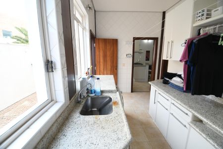 Casa de condomínio à venda com 470m², 4 quartos e 2 vagasÁrea de Serviço
