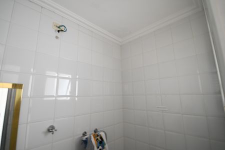 Casa de condomínio à venda com 470m², 4 quartos e 2 vagasBanheiro de serviço