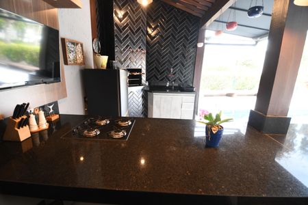 Casa de condomínio à venda com 470m², 4 quartos e 2 vagasVaranda gourmet