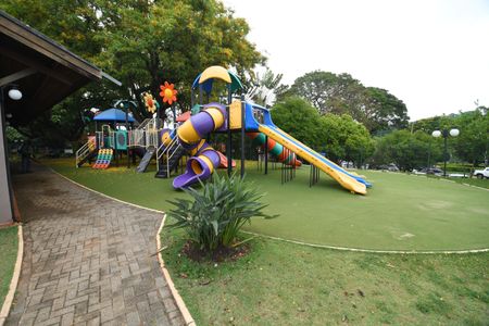 Casa de condomínio à venda com 470m², 4 quartos e 2 vagasÁrea comum - Playground