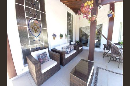 Casa de condomínio à venda com 470m², 4 quartos e 2 vagas