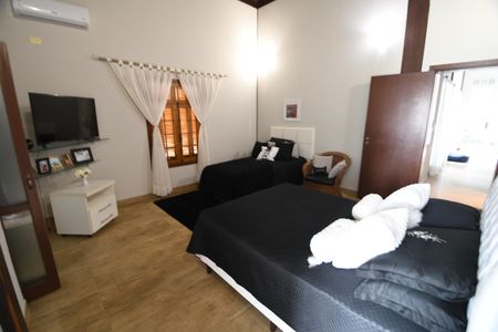 Casa de condomínio à venda com 470m², 4 quartos e 2 vagasQuarto 4 - Suíte
