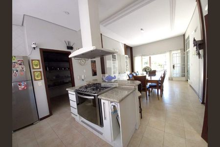 Casa de condomínio à venda com 470m², 4 quartos e 2 vagas