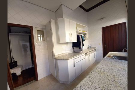 Casa de condomínio à venda com 470m², 4 quartos e 2 vagas