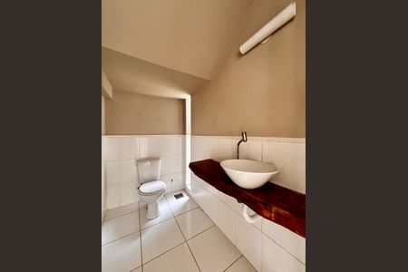 Lavabo de casa de condomínio à venda com 3 quartos, 356m² em Conjunto Habitacional Vila Santana (sousas), Campinas