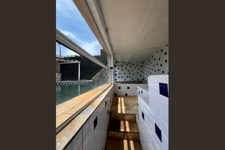 Casa de condomínio à venda com 356m², 3 quartos e 6 vagas Casa de condomínio à venda com 356m², 3 quartos e 6 vagasSaúna
