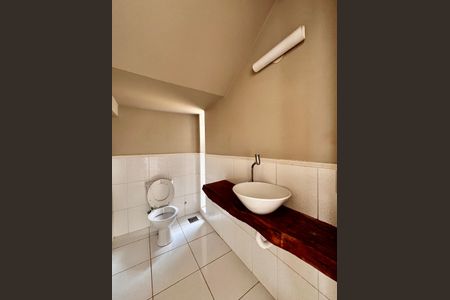 Casa de condomínio à venda com 356m², 3 quartos e 6 vagas Casa de condomínio à venda com 356m², 3 quartos e 6 vagasLavabo