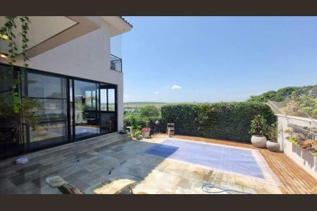 Casa de condomínio à venda com 330m², 4 quartos e 4 vagas