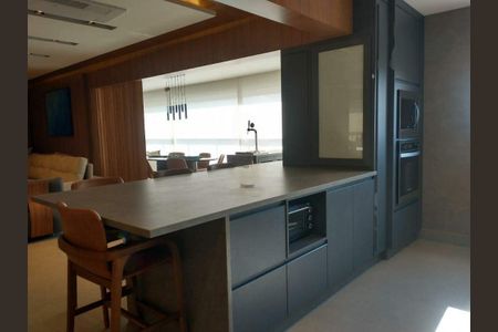 Apartamento à venda com 155m², 4 quartos e 3 vagas