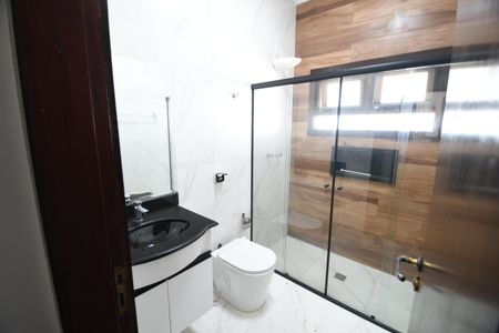 Casa de condomínio à venda com 650m², 5 quartos e 4 vagasBanheiro Social 2