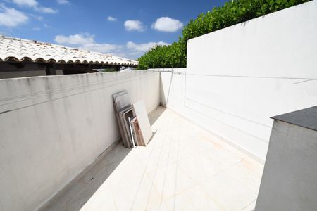 Casa de condomínio à venda com 650m², 5 quartos e 4 vagasÁrea de Serviço