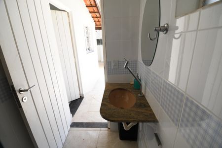 Casa de condomínio à venda com 650m², 5 quartos e 4 vagasBanheiro de serviço