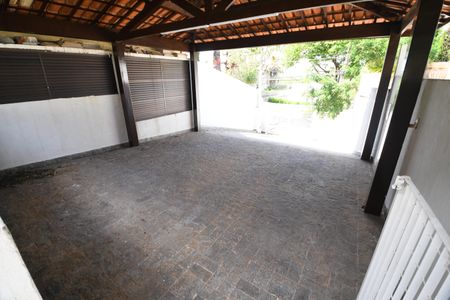Casa de condomínio à venda com 650m², 5 quartos e 4 vagasGaragem