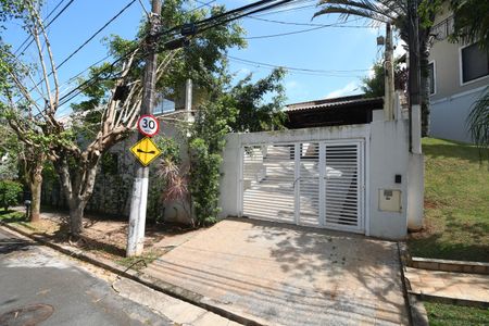 Casa de condomínio à venda com 650m², 5 quartos e 4 vagasFachada