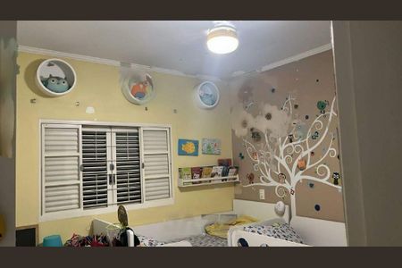Casa à venda com 104m², 3 quartos e 3 vagas