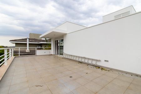Casa de condomínio à venda com 434m², 4 quartos e 4 vagas Casa de condomínio à venda com 434m², 4 quartos e 4 vagasVaranda da Suite 1