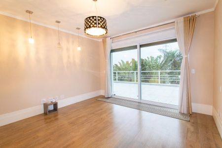 Casa de condomínio à venda com 434m², 4 quartos e 4 vagas Casa de condomínio à venda com 434m², 4 quartos e 4 vagasSuite 1