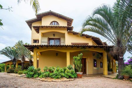 Casa de condomínio à venda com 700m², 5 quartos e 4 vagas
