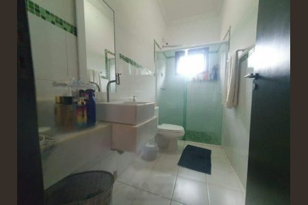 Casa de condomínio à venda com 360m², 3 quartos e 4 vagas