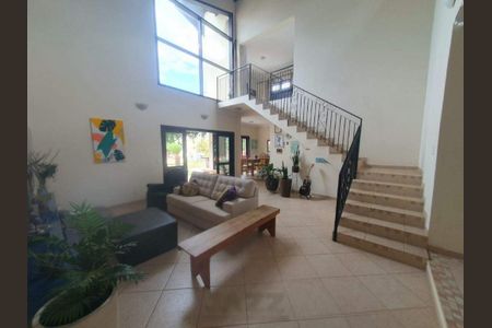 Casa de condomínio à venda com 360m², 3 quartos e 4 vagas